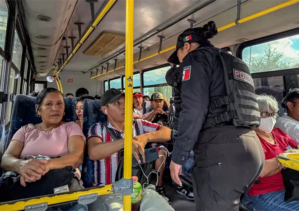 Refuerzan seguridad en transporte público de Santiago con operativo