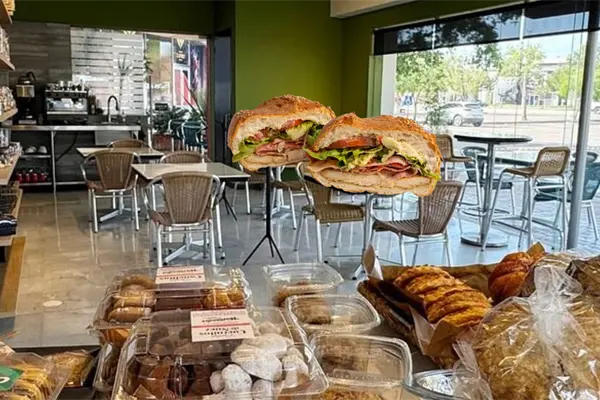 El restaurante boutique de Durango que es famoso por sus tortas, su queso y pan para llevar