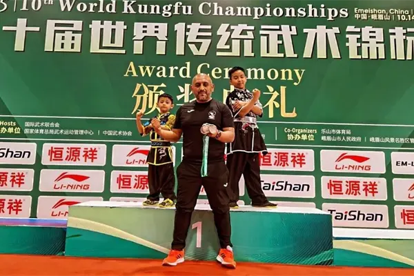 Chimalhuacán brilla en China: Santiago y Sergio ganan medalla de bronce en Mundial de Kung-fu