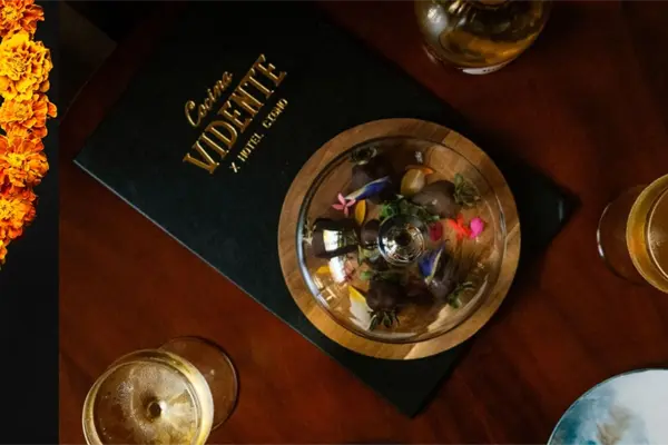 Hotel CIGNO conmemora el Janal Pixán con una cena sensorial en el corazón de Mérida