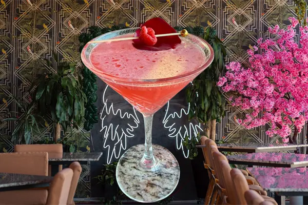 El restaurante de Durango que ofrece una bebida rosa gratis para hacer conciencia del cáncer de mama