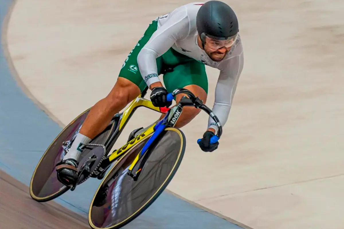 El ciclista Édgar Verdugo Osuna, uno de los candidatos a llevarse el Premio Estatal del Deporte 2025. Foto: Insude.