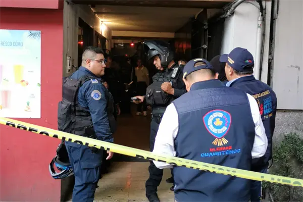 Desmantelan fiesta clandestina en la alcaldía Cuauhtémoc; desalojan a más de 500 personas