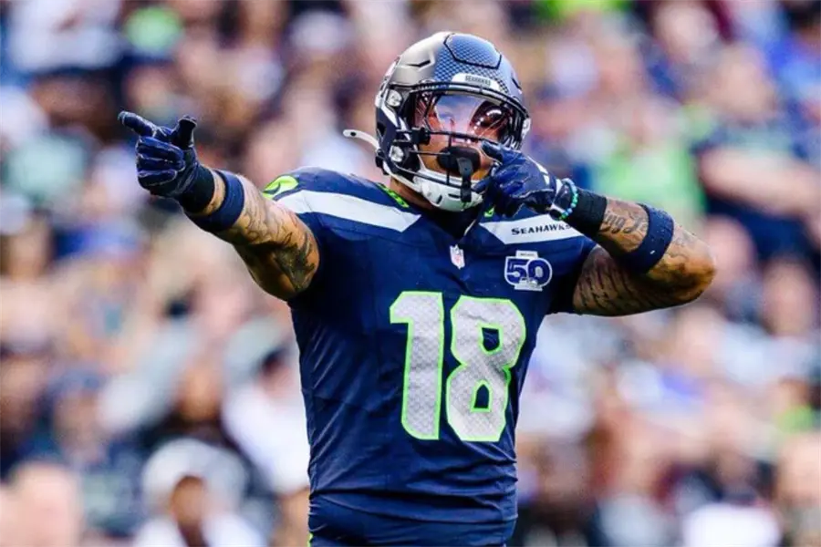 ¿Quién es Elijah Arroyo? El jugador de la NFL que aprendió el deporte en las playas de Cancún