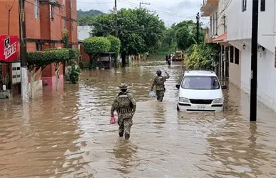 Suman 79 muertos por lluvias en cinco estados; avanza rehabilitación eléctrica, servicios y censo