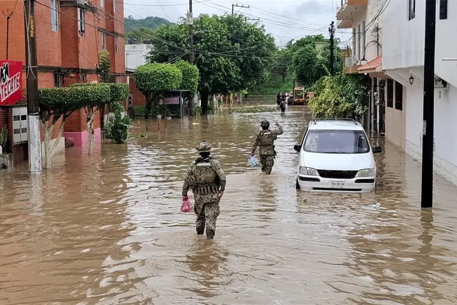 Suman 79 muertos por lluvias en cinco estados; avanza rehabilitación eléctrica, servicios y censo