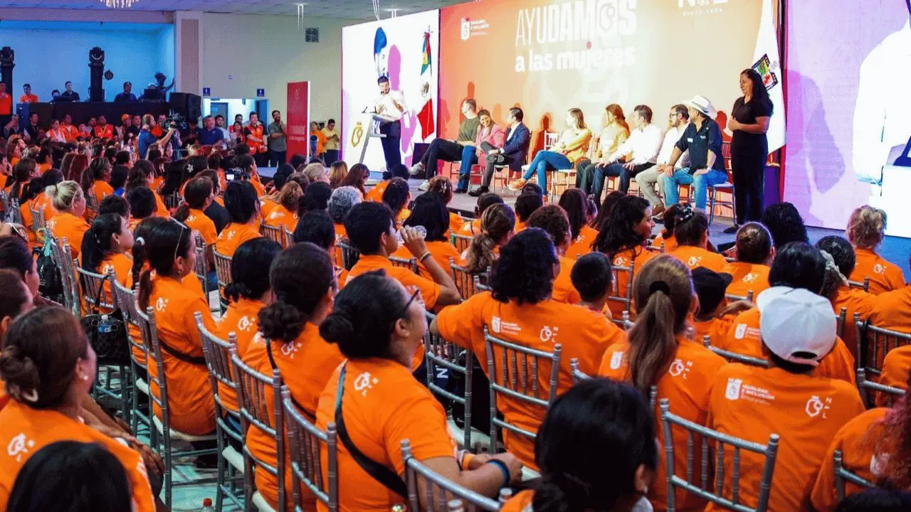 El programa estatal busca fortalecer la economía y bienestar de las mujeres en Nuevo León, especialmente de jefas de familia y emprendedoras. Foto: Gobierno de Nuevo León.