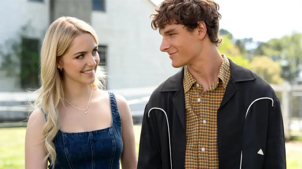 A Pesar de Ti: McKenna Grace y Mason Thames echan chispas con su química en la adaptación de la novela de Colleen Hoover | Crítica