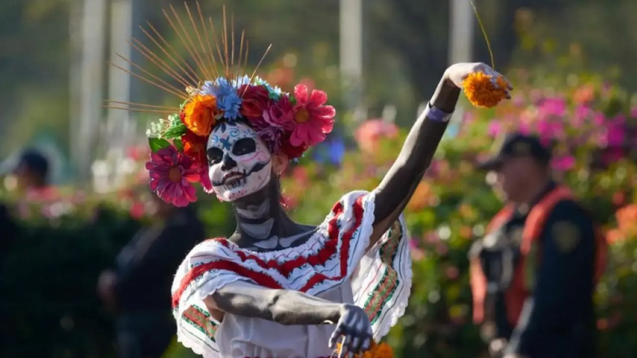 Acolman llega a la Mega Procesión de Catrinas 2025 en CDMX: ¿cuándo y dónde verla? Foto: @GlamourMex / @DONDEIRweb