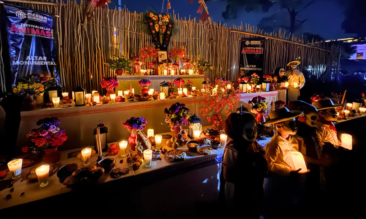 El altar monumental en Mérida se podrá visitar del 26 de octubre al 2 de noviembre Foto: Ayuntamérida