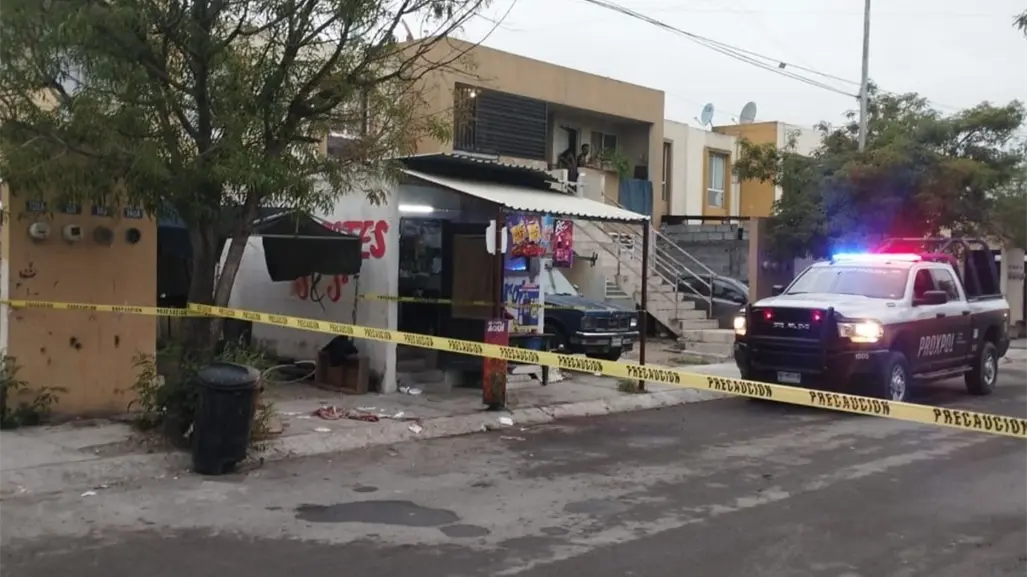 Hombre desata ataque con arma blanca en Escobedo y deja heridos a sus suegros e hija