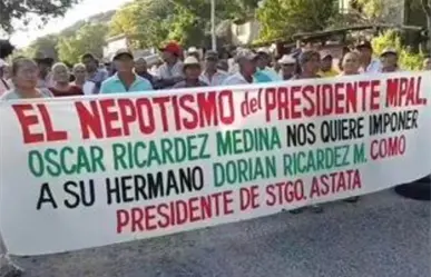 Ola de bloqueos paraliza Oaxaca; normalistas y docentes se suman a las protestas | VIDEO