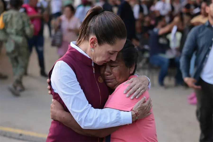 Claudia Sheinbaum llega a Álamo, Veracruz, para atender a las familias afectadas por las lluvias