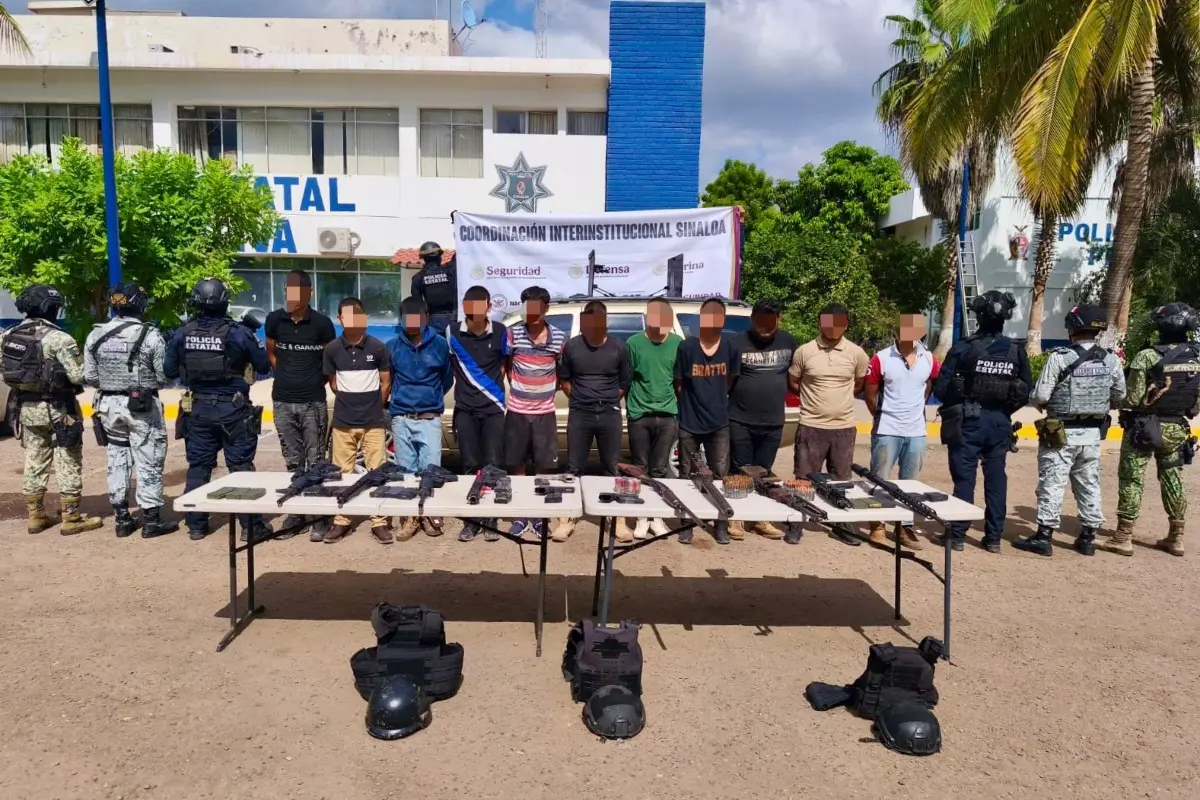 Delincuentes detenidos en Navolato Foto: X(Twitter) @sspsinaloa1