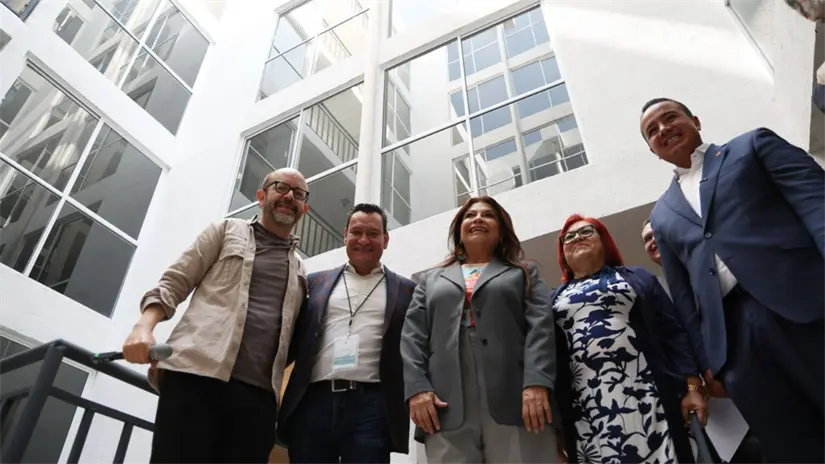 imagen recuadro Entrega casas Clara Brugada  Foto Gobierno CDMX