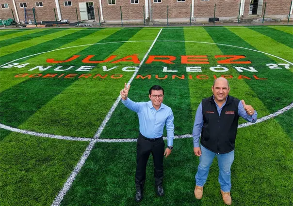 Félix Arratia inaugura Espacio de Unidad Los Puertos con cancha y áreas recreativas