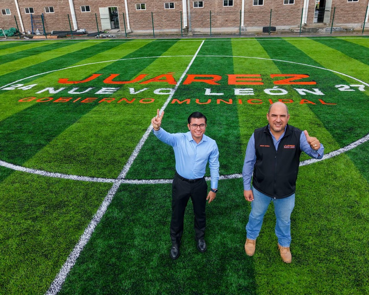 Félix Arratia inaugura Espacio de Unidad Los Puertos con cancha y áreas recreativas