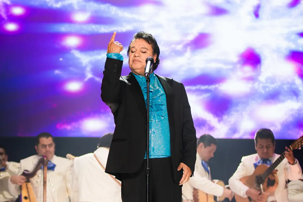 Juan Gabriel: nuevos secretos de su vida revelados (Foto: Web, juangabriel.com / Canva)