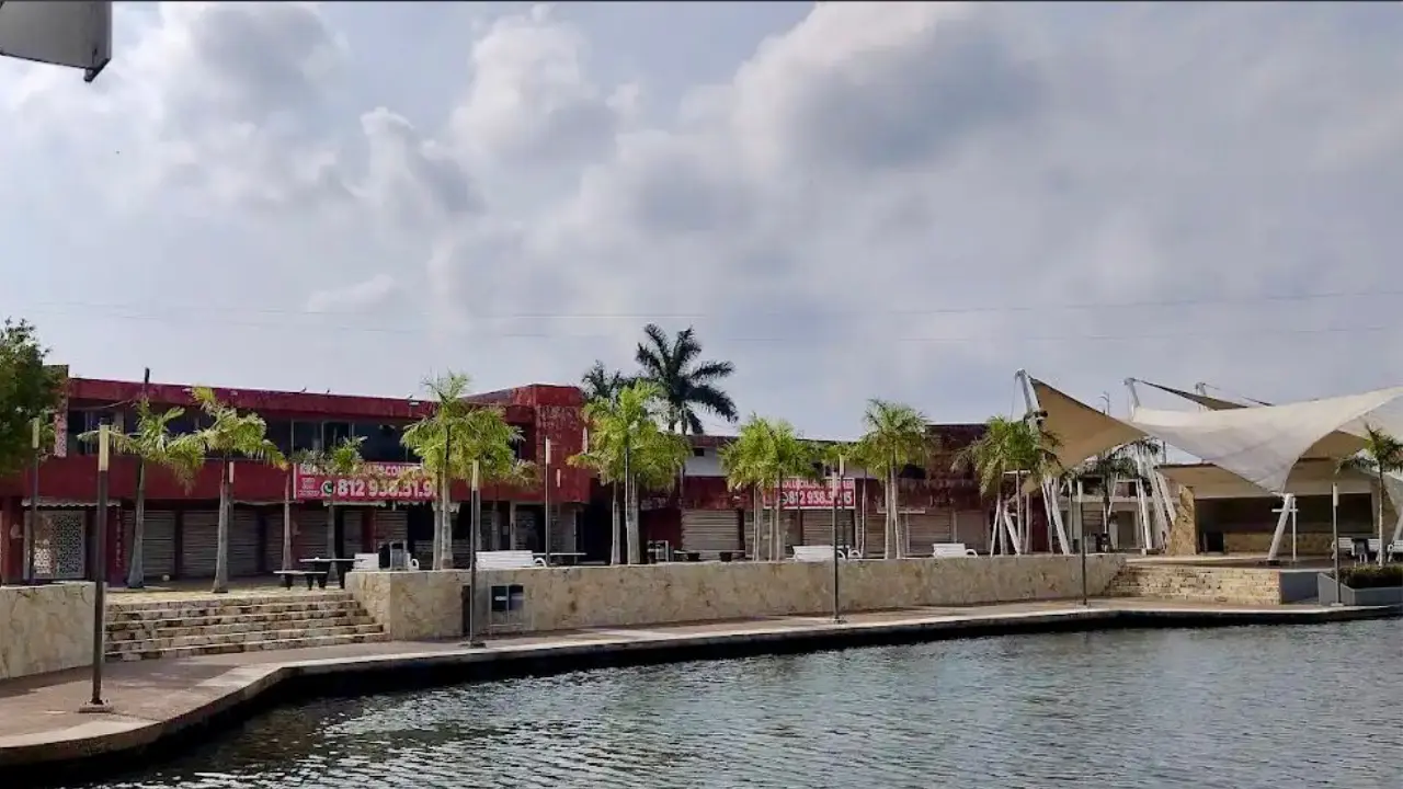 Autoridades municipales buscan reactivar el popular mercado del Macalito en Tamaulipas. Foto: Axel Hassel