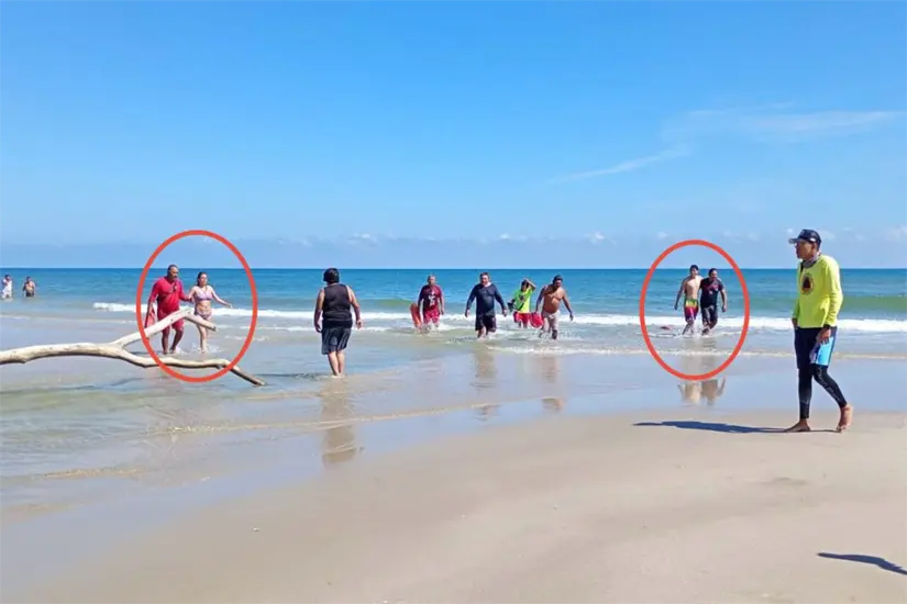 imagen recuadro Una pareja originaria de Puebla fue rescatada en Playa Miramar tras ingresar al mar en un área de alto riesgo. Foto: Axel Hassel