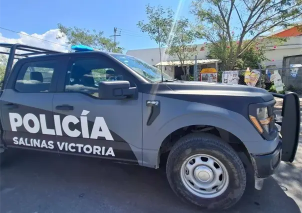Robo en Plaza comercial termina con dos ladrones detenidos en Salinas Victoria