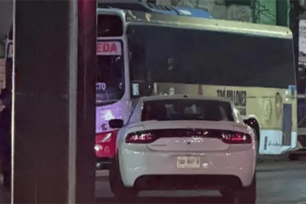 Investigan muerte de conductor de Ruta 220 tras discusión con pasajero en Monterrey Investigan muerte de conductor de Ruta 220 tras discusión con pasajero en Monterrey