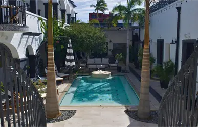 3 hoteles en La Paz con day pass para disfrutar la alberca y el mar sin hospedarte