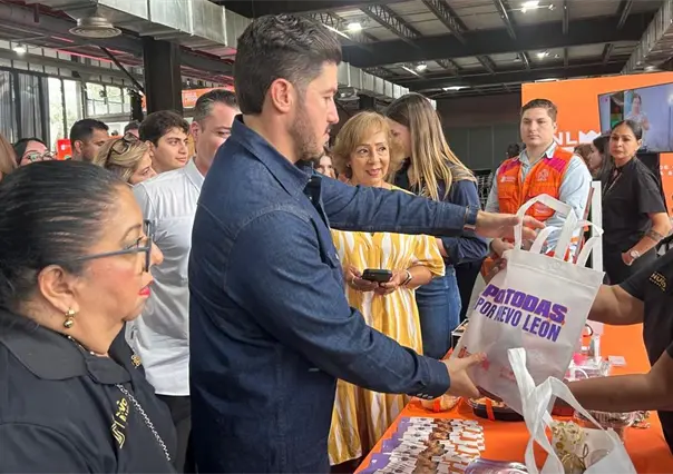 Mariana Rodríguez y Samuel García inauguran el Mercadito Hecho en Nuevo León para celebrar el emprendimiento femenino
