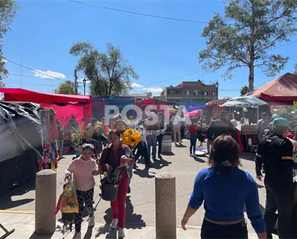 Día de Muertos 2025: los 3 antojitos y snacks estrella de la romería del Panteón de Durango