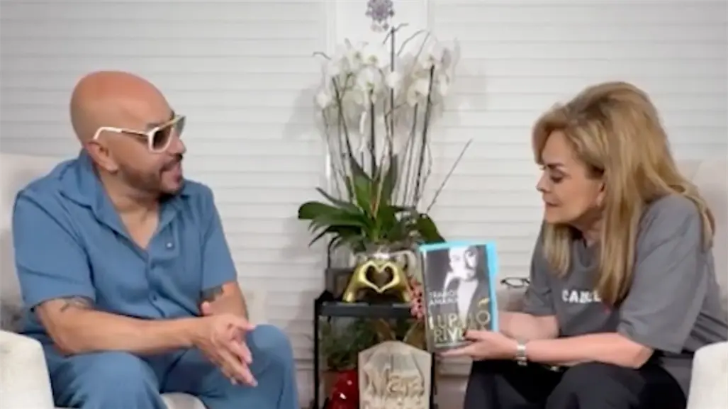Lupillo Rivera invita al público de POSTA a leer su autobiografía Tragos Amargos