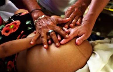 Parteras tradicionales recibirán respaldo institucional para fortalecer la medicina maya