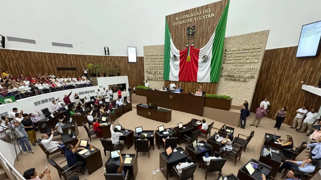 Ellos son los diputados que votaron en contra de la reforma del ISSTEY en el Congreso de Yucatán
