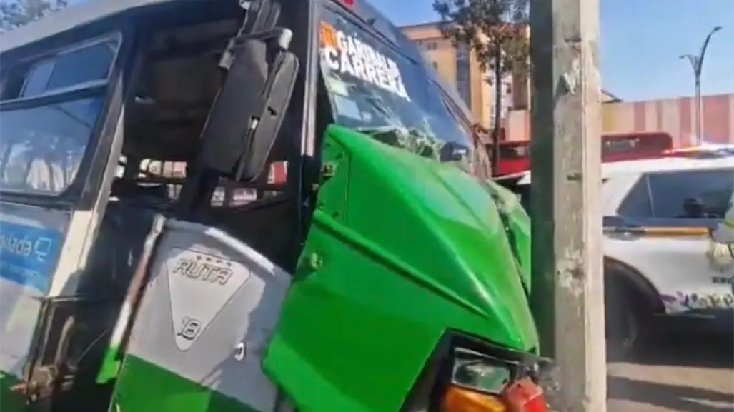 Microbús choca en Reforma con 15 Lesionados ¿cuál fue la causa del accidente?