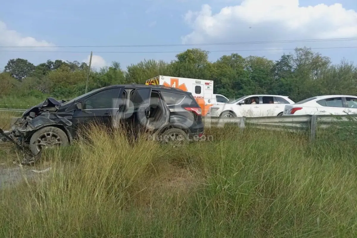 Choque frontal en Cadereyta. Foto: POSTAMX