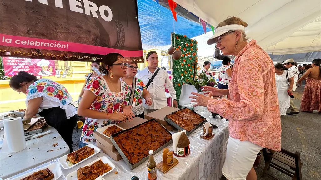 Feria del mucbipollo 2025: sabor tradicional al paladar en Mérida