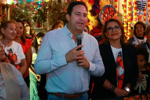 Inaugura Javier Díaz el Festival del Paso de la Mariposa Monarca en Saltillo, no te lo puedes perder Inaugura Javier Díaz el Festival del Paso de la Mariposa Monarca en Saltillo, no te lo puedes perder