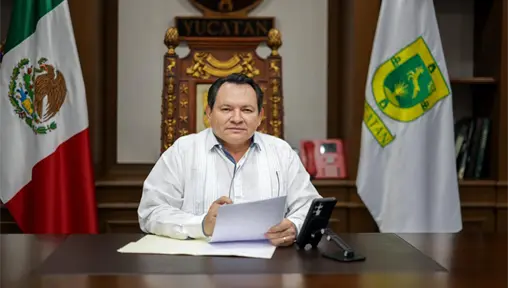 Joaquín Díaz Mena destaca aprobación y beneficios de la reforma al ISSTEY en Yucatán Joaquín Díaz Mena destaca aprobación y beneficios de la reforma al ISSTEY en Yucatán