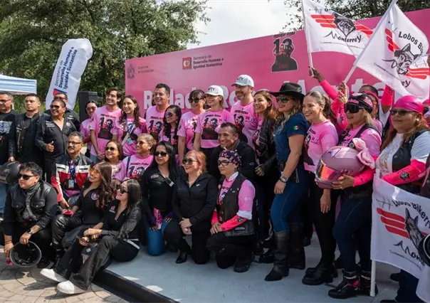 Monterrey se tiñe de rosa en apoyo a la salud y prevención del cáncer de mama