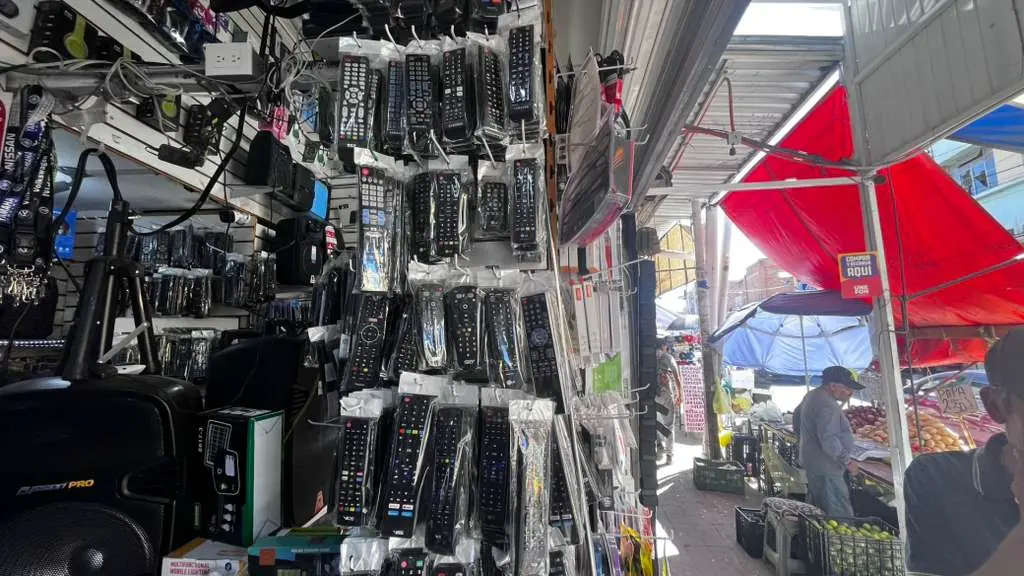 Comerciantes del Ex Cuartel Juárez piden diálogo con la CFE por esta razón