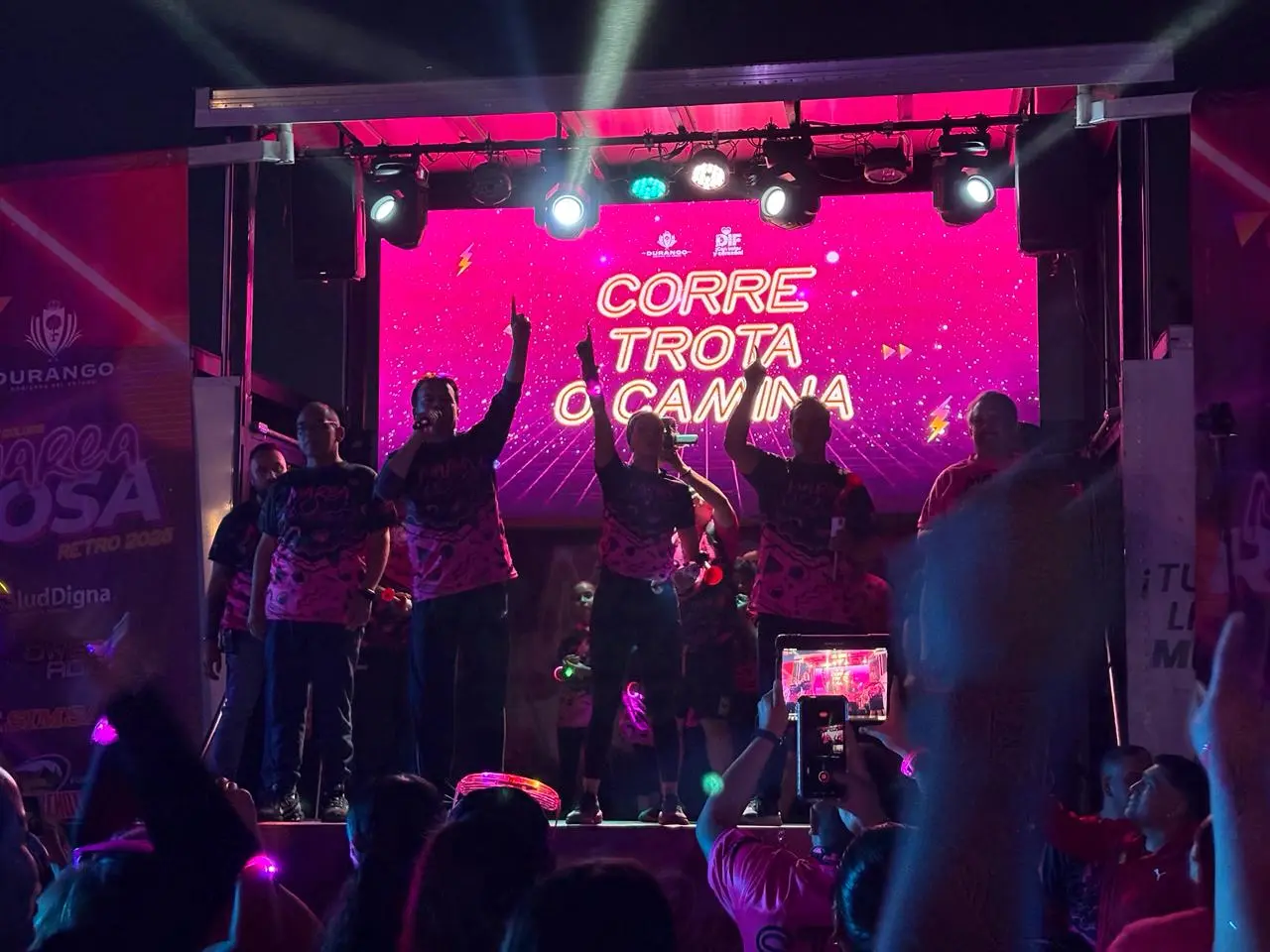Carrera Marea Rosa Retro 2025 reunió a más de 11 mil duranguenses en apoyo a una causa