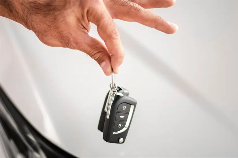 El programa de regularización de autos chocolate se mantiene vigente hasta el 30 de septiembre de 2026. Foto: Freepik 