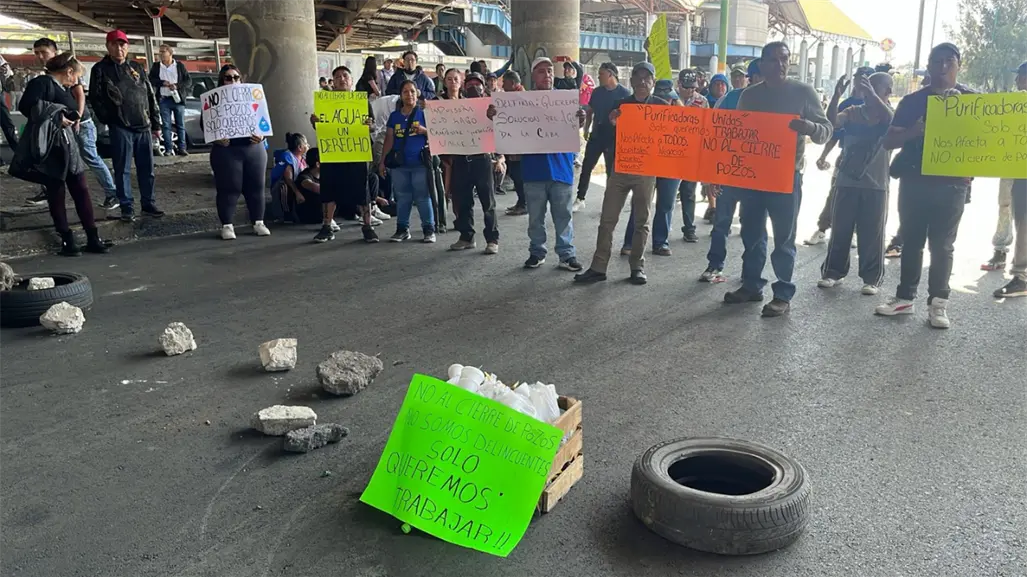 VIDEO | Caos en Nezahualcóyotl: protestan purificadores de agua por operativos contra el "huachicol"