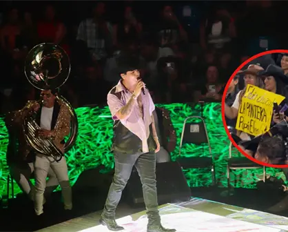 VIDEO | El momento exacto en que Eduin Caz y Grupo Firme cantan en Tamaulipas un corrido ´prohibido´ en otros estados