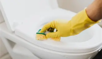 Elimina olores del baño con este método infalible y con un solo producto