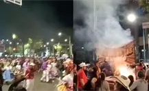 VIDEO | Incendio durante Desfile de Catrinas en CDMX alarma a usuarios; exigen más seguridad VIDEO | Incendio durante Desfile de Catrinas en CDMX alarma a usuarios; exigen más seguridad