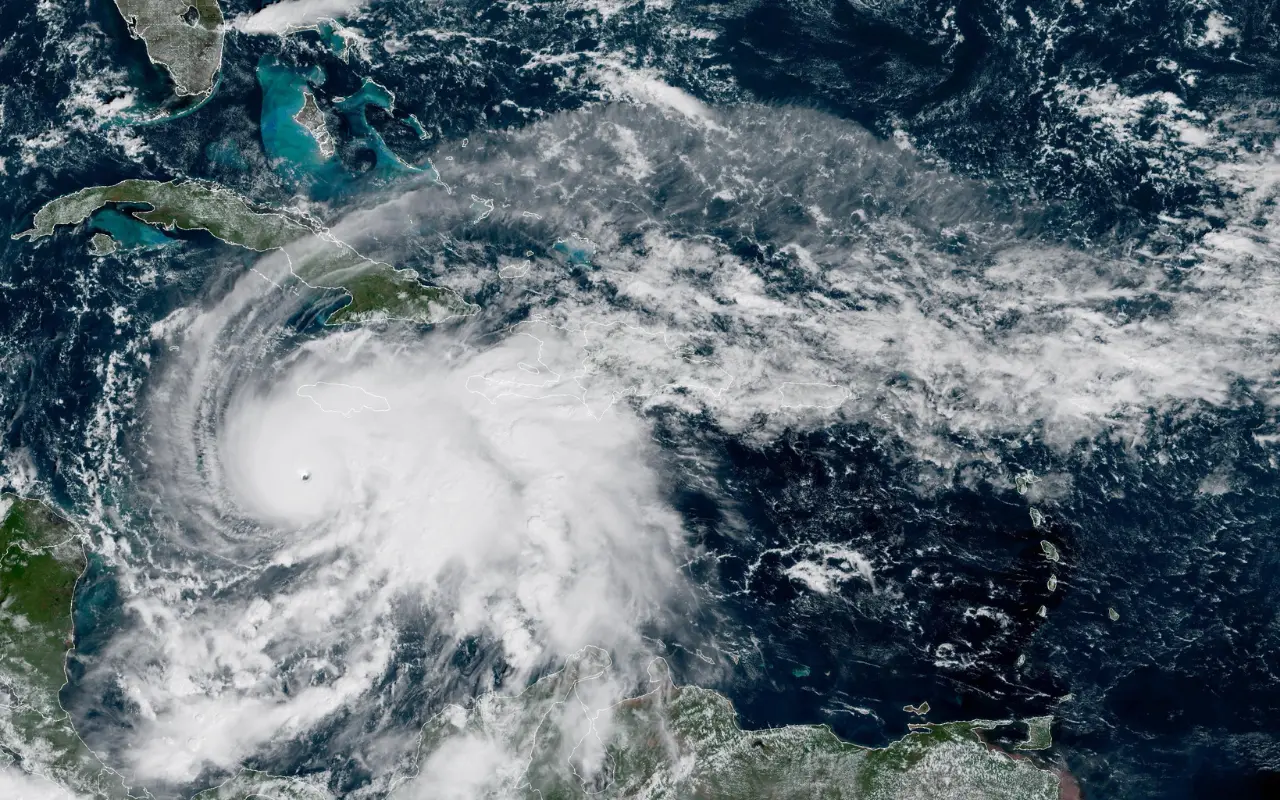 Vista satelital del Mar Caribe y Melissa. Foto: National Oceanic and Atmospheric Administration