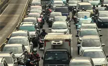 Edomex propone cobro anual de 3 mil 439 pesos a autos, ¿qué vehículos deberán pagarlo? Edomex propone cobro anual de 3 mil 439 pesos a autos, ¿qué vehículos deberán pagarlo?