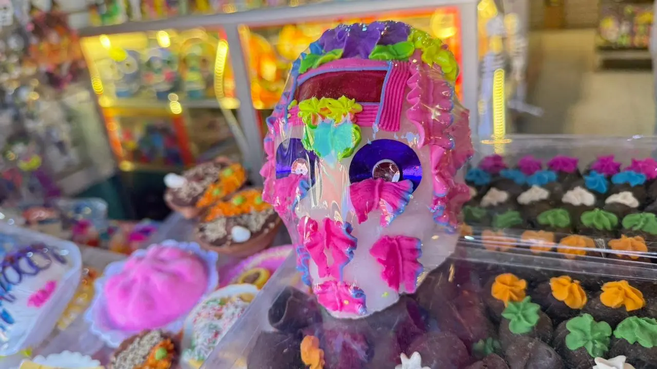 Día de Muertos 2025: ¿Dónde venden y para qué son las típicas calaveritas de azúcar?