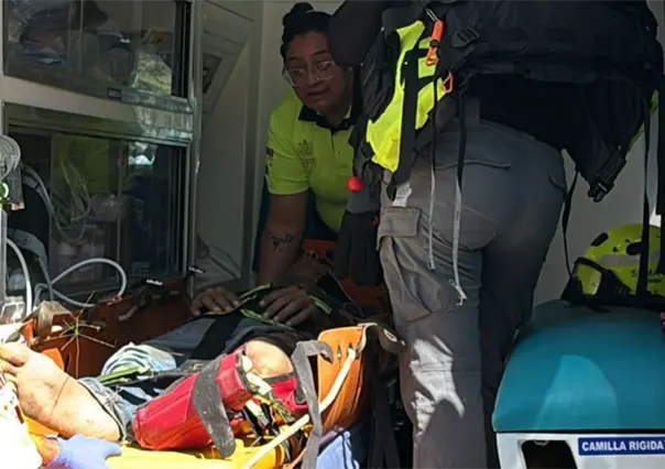 Hombre sobrevive tras caer más de 15 metros al río La Silla en Guadalupe