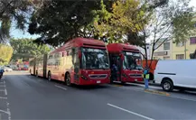 Metrobús de la Línea 1 choca con camioneta en Insurgentes: cuatro lesionados leves